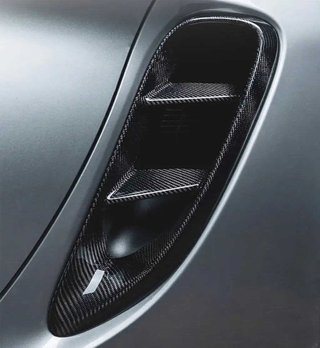 Dry carbon side air intake cover installed on Porsche 718 (982) – close-up