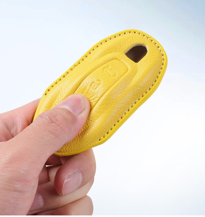 Fine sheepskin leather - skin-friendly texture