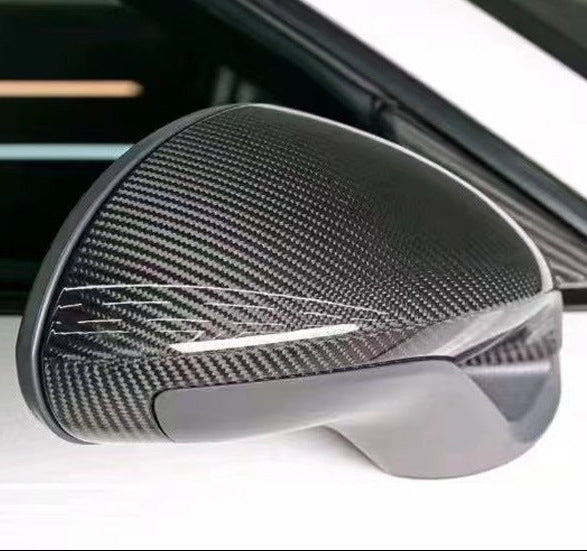 Dry carbon mirror cap close-up on Porsche 911 991.2 – twill weave, gloss