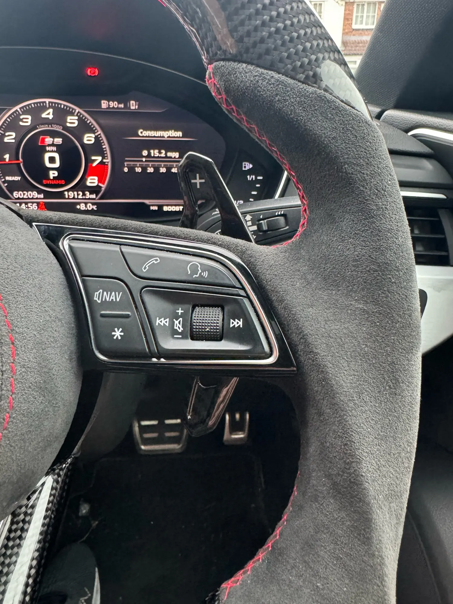 AUDI CARBON FIBER URUS STYLE PADDLE SHIFTS