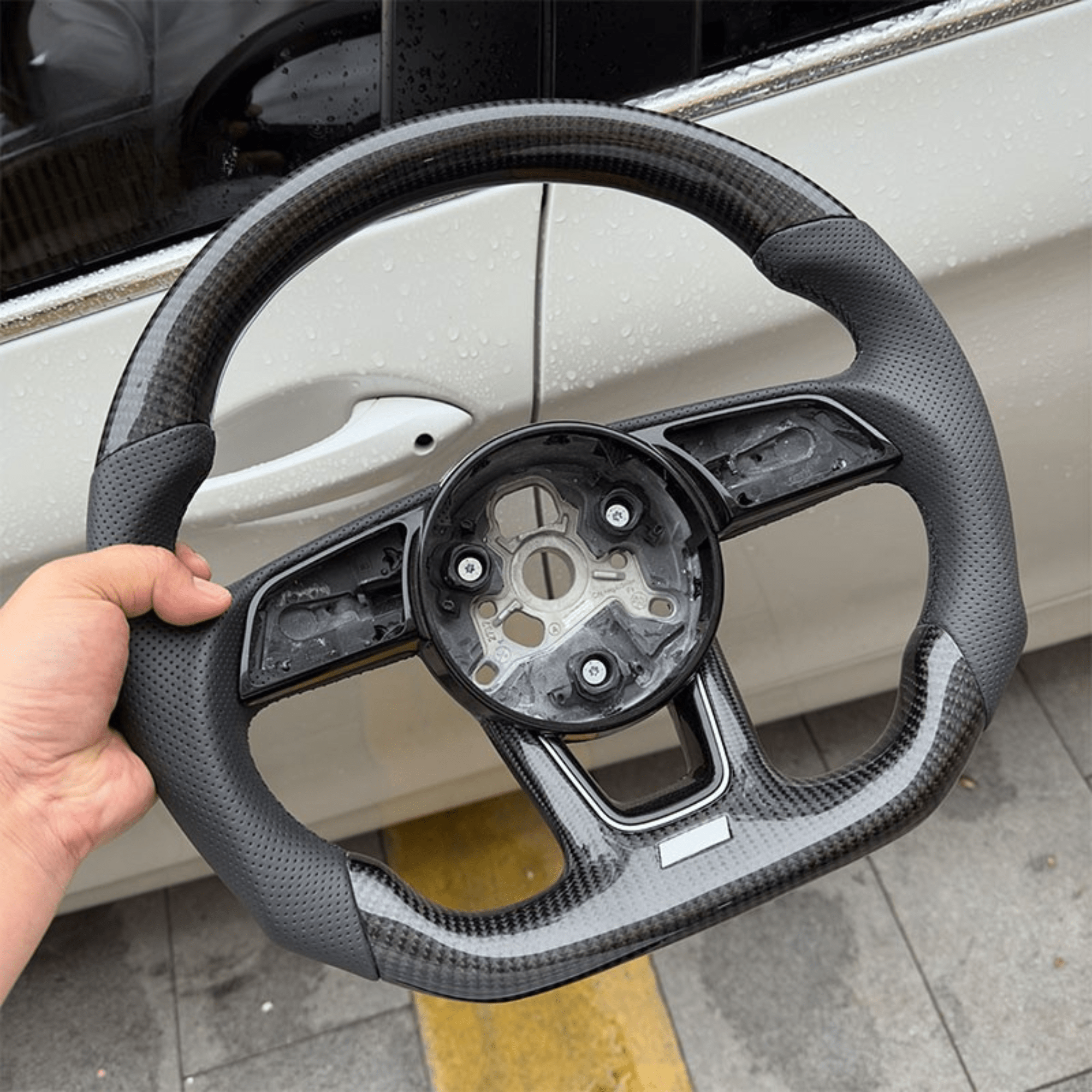AUDI STEERING WHEEL | FLAT - BOTTOM | CARBON FIBER - Jonparts
