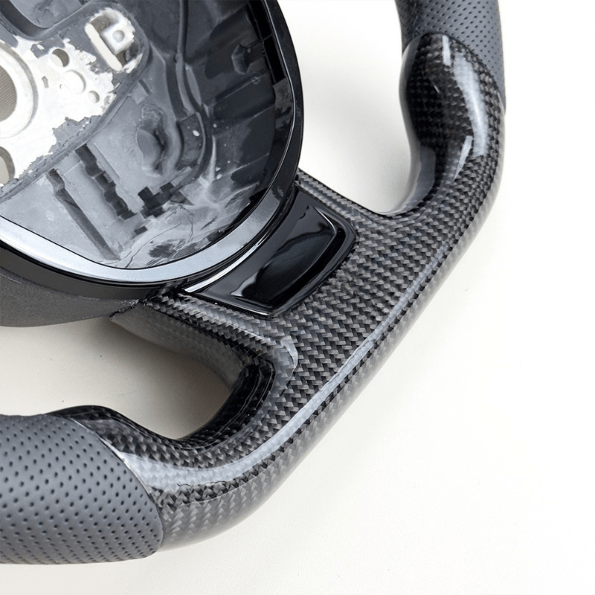 AUDI STEERING WHEEL | FLAT - BOTTOM | CARBON FIBER - Jonparts