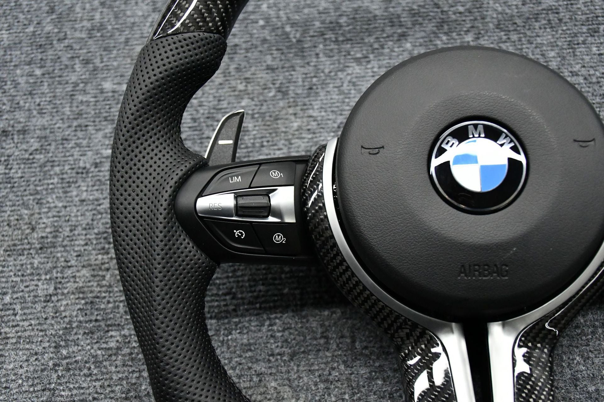 BMW STEERING WHEEL | F SERIES | FLAT BOTTOM | CARBON FIBER - Jonparts