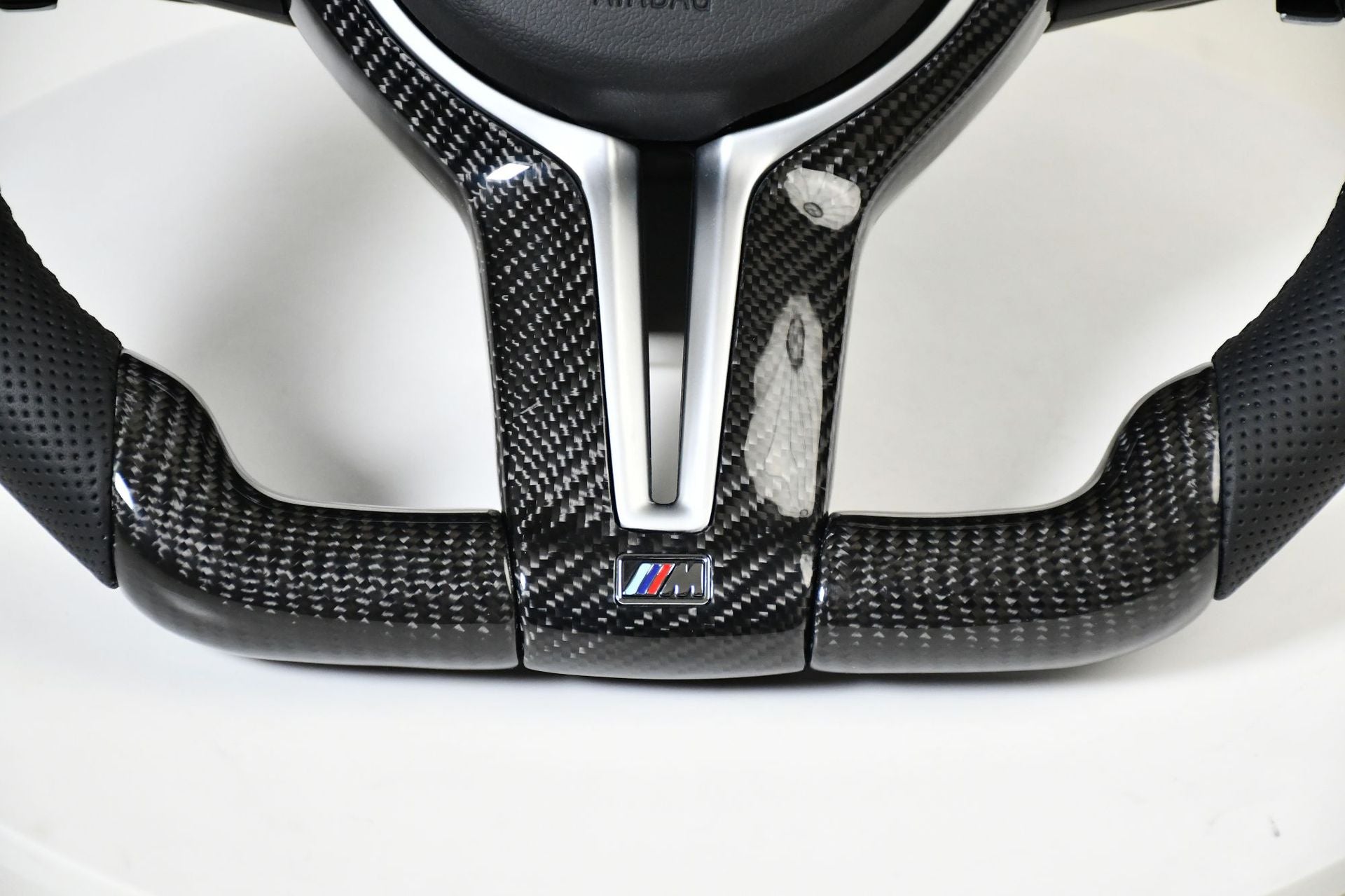 BMW STEERING WHEEL | F SERIES | FLAT BOTTOM | CARBON FIBER - Jonparts