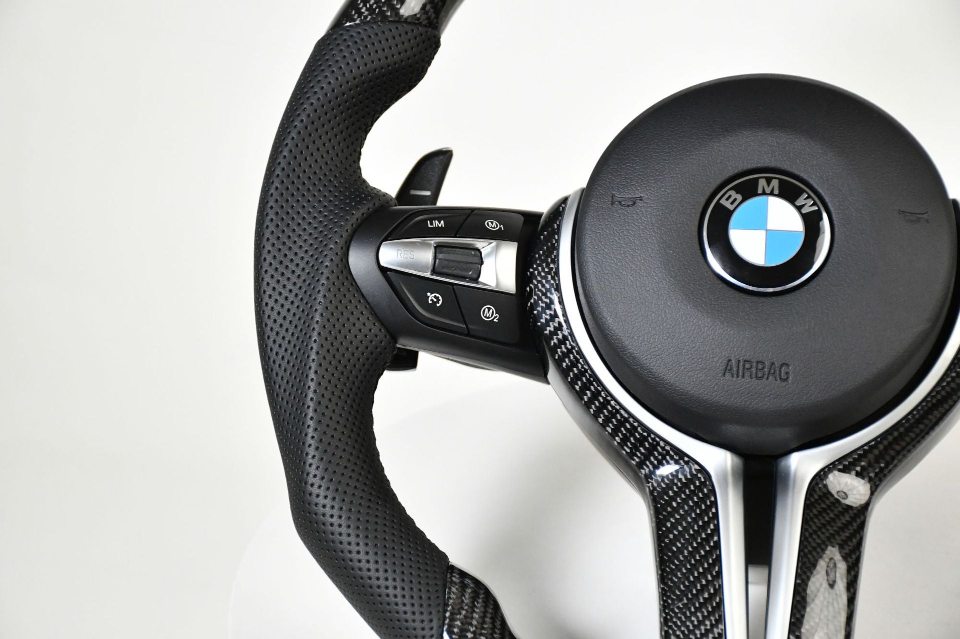 BMW STEERING WHEEL | F SERIES | FLAT BOTTOM | CARBON FIBER - Jonparts
