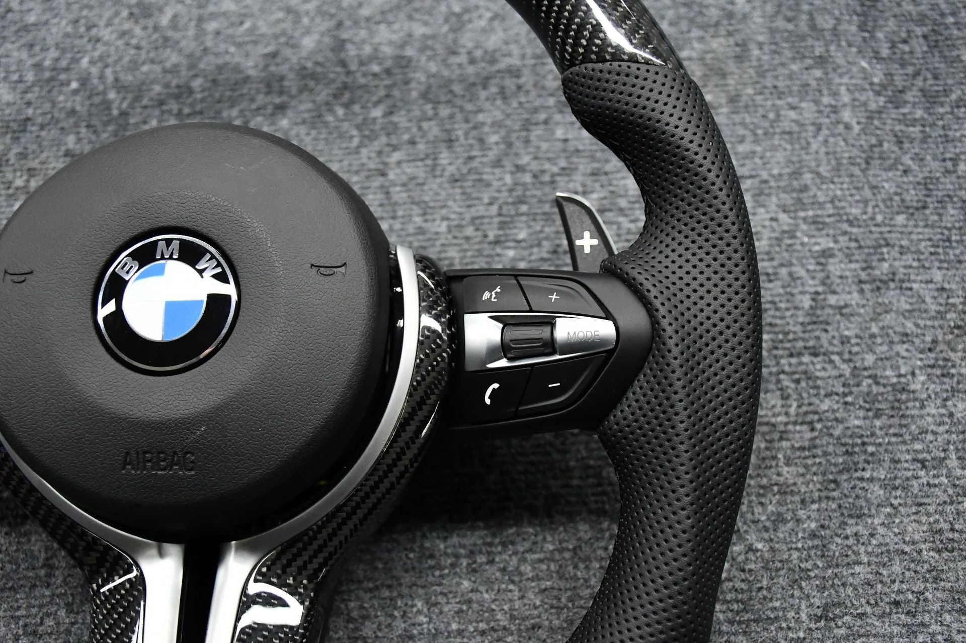 BMW STEERING WHEEL | F SERIES | FLAT BOTTOM | CARBON FIBER - Jonparts