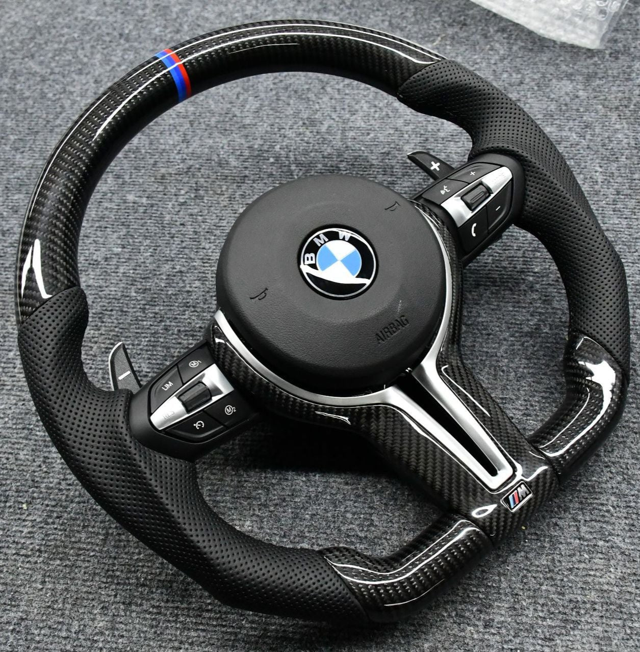 BMW STEERING WHEEL | F SERIES | FLAT BOTTOM | CARBON FIBER - Jonparts